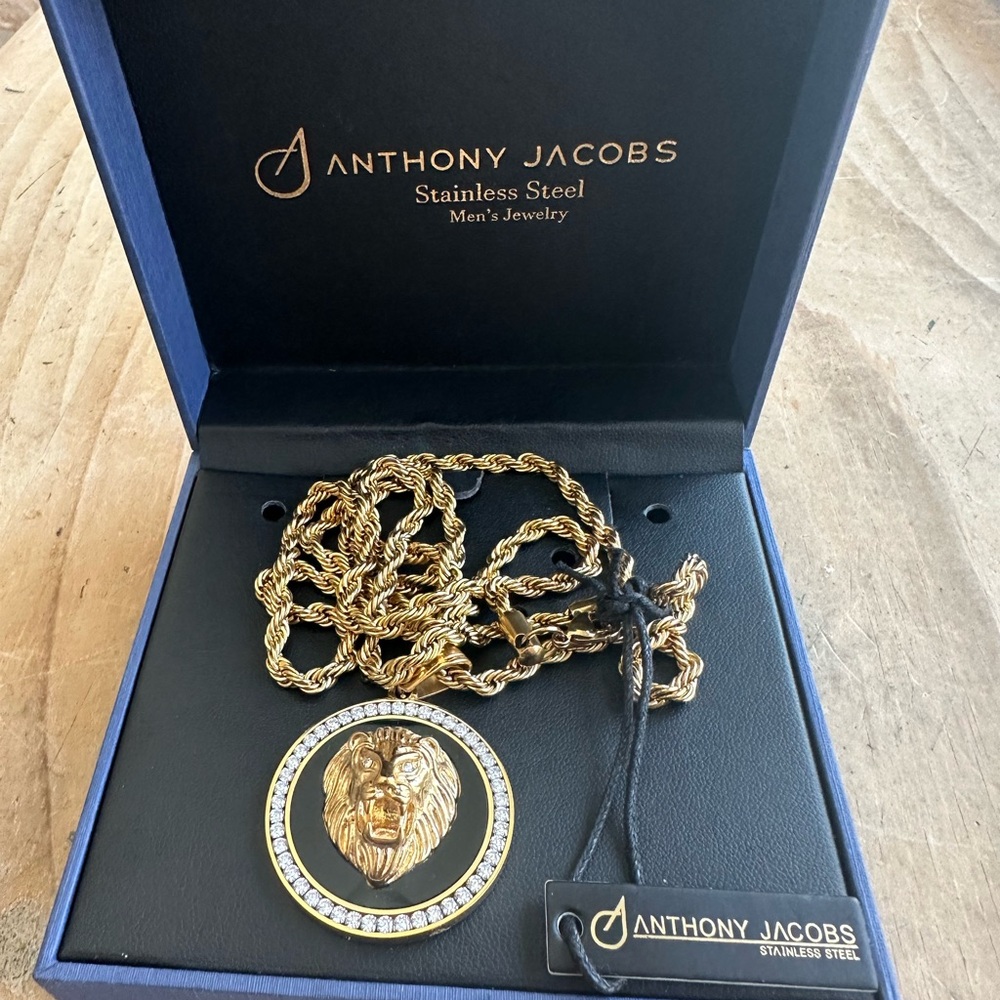 ANTHONY JACOBS STAINLESS STEEL NECKLACE